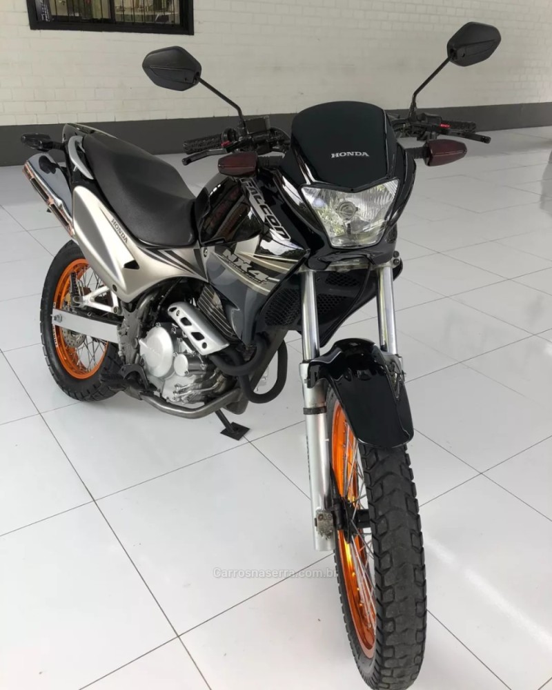 nx4 falcon  2008 igrejinha