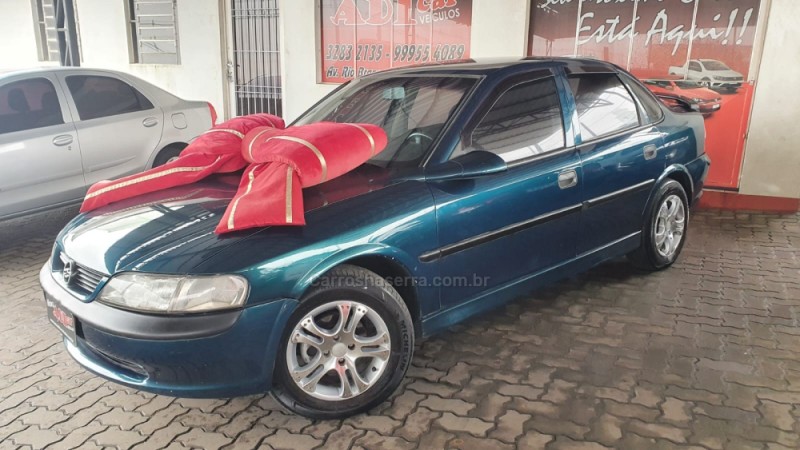 VECTRA 2.2 MPFI GLS 8V GASOLINA 4P MANUAL - 1999 - CAXIAS DO SUL