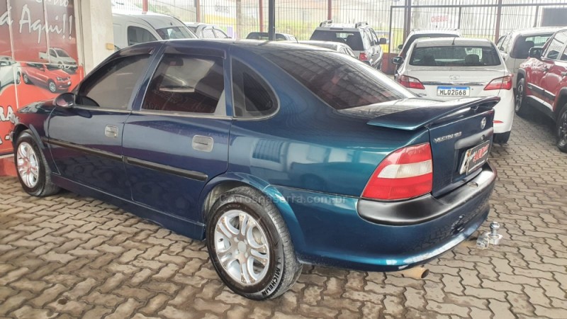 VECTRA 2.2 MPFI GLS 8V GASOLINA 4P MANUAL - 1999 - CAXIAS DO SUL