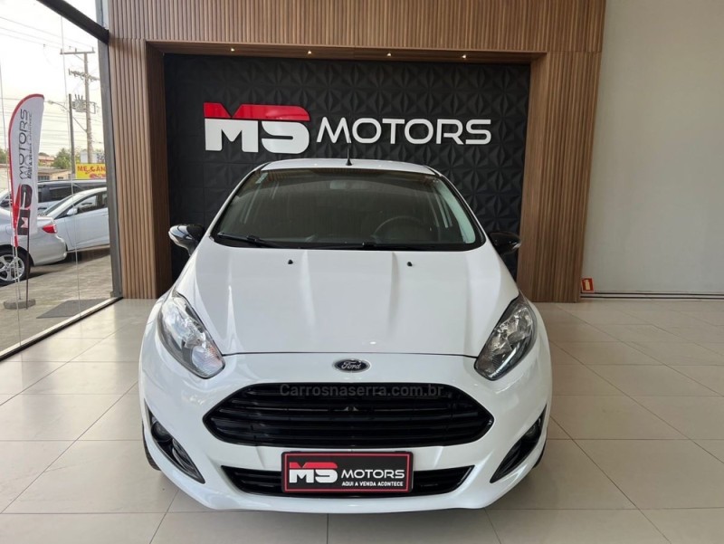 FIESTA 1.6 SE HATCH 16V FLEX 4P MANUAL - 2017 - PORTãO