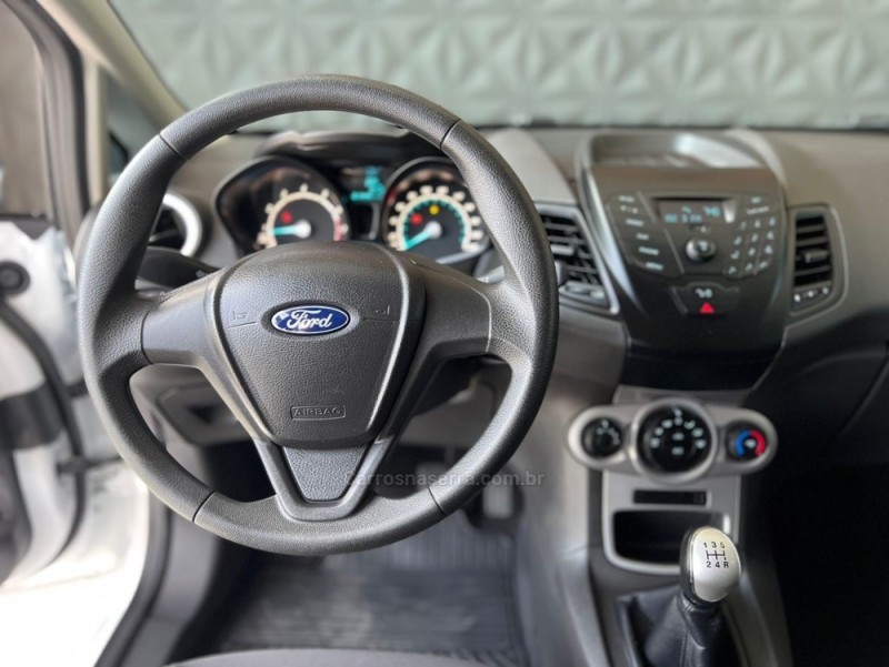 FIESTA 1.6 SE HATCH 16V FLEX 4P MANUAL - 2017 - PORTãO