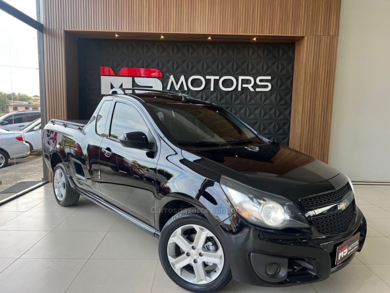 MONTANA 1.4 MPFI SPORT CS 8V FLEX 2P MANUAL - 2014 - PORTãO