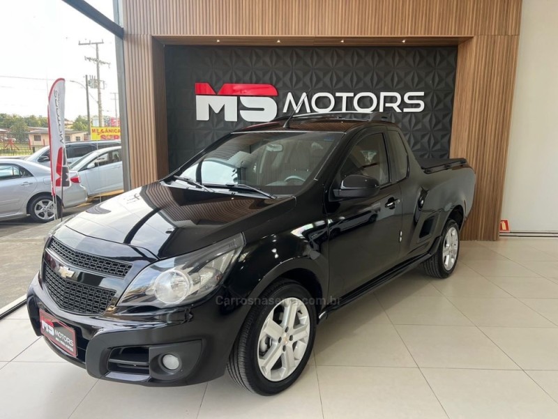 MONTANA 1.4 MPFI SPORT CS 8V FLEX 2P MANUAL - 2014 - PORTãO