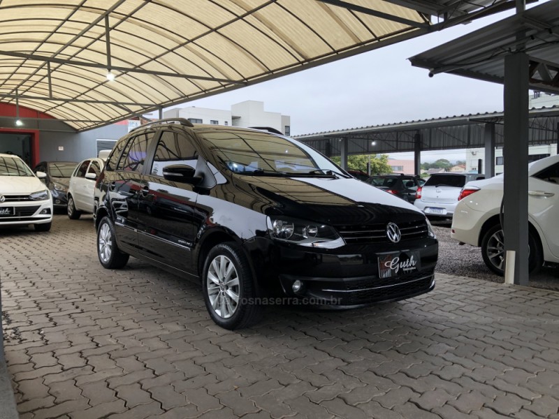 SPACEFOX 1.6 MI SPORTLINE 8V FLEX 4P MANUAL - 2011 - BOM PRINCíPIO