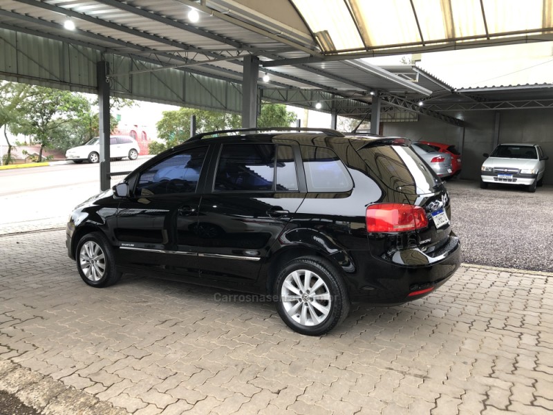 SPACEFOX 1.6 MI SPORTLINE 8V FLEX 4P MANUAL - 2011 - BOM PRINCíPIO