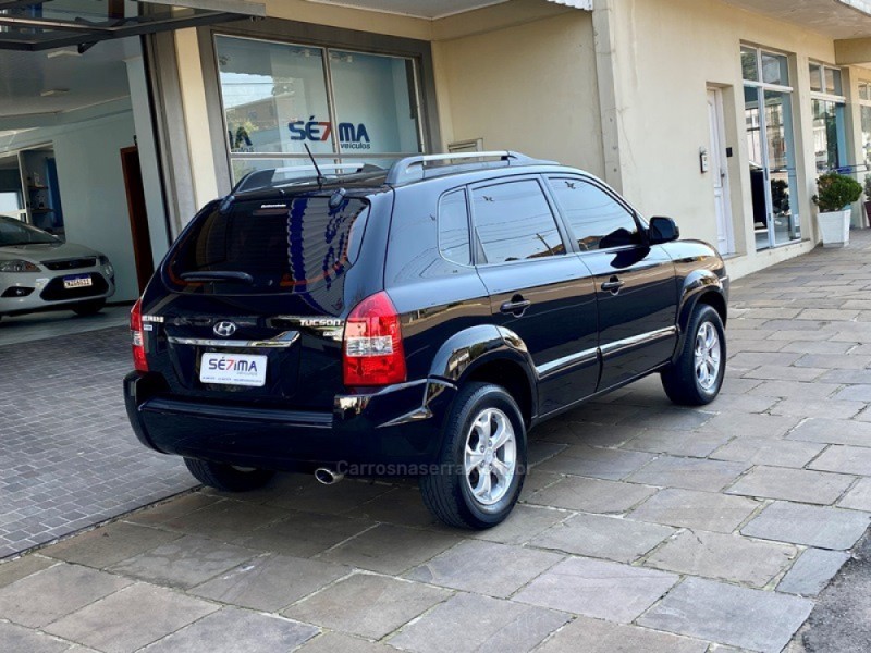 TUCSON 2.0 MPFI GLS 16V 143CV 2WD FLEX 4P AUTOMÁTICO - 2014 - GUAPORé