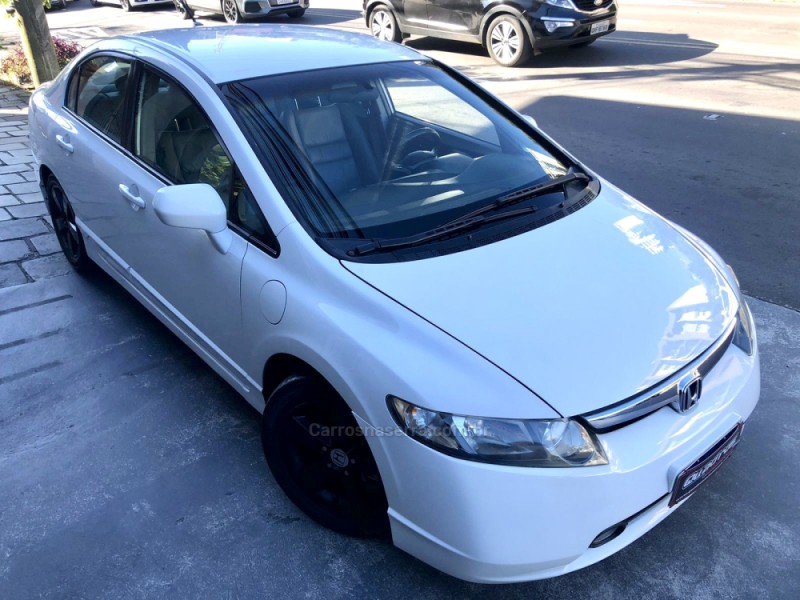 CIVIC 1.8 LXS 16V FLEX 4P AUTOMÁTICO