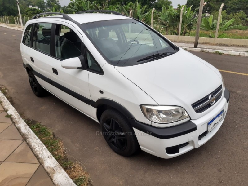 ZAFIRA 2.0 MPFI ELEGANCE 8V FLEX 4P MANUAL - 2009 - BOM PRINCíPIO