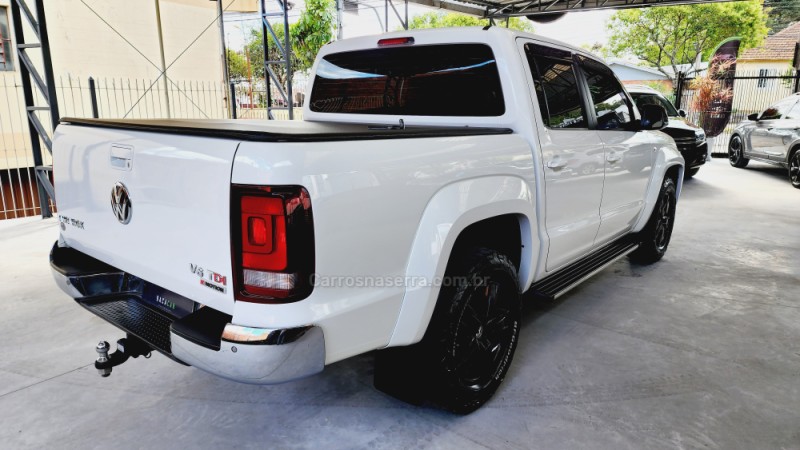 AMAROK 3.0 V6 TDI HIGHLINE CD DIESEL 4MOTION AUTOMÁTICO - 2018 - CAXIAS DO SUL