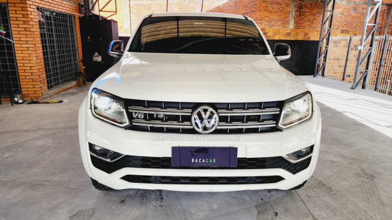 AMAROK 3.0 V6 TDI HIGHLINE CD DIESEL 4MOTION AUTOMÁTICO - 2018 - CAXIAS DO SUL