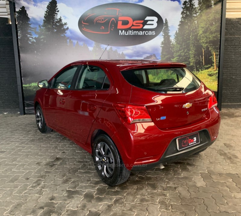 ONIX 1.4 MPFI LT 8V FLEX 4P MANUAL - 2017 - CAXIAS DO SUL