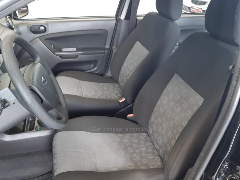 FIESTA 1.6 MPI HATCH 8V FLEX 4P MANUAL - 2011 - CAXIAS DO SUL
