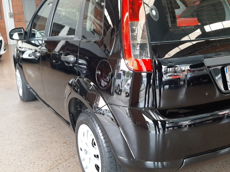 FIESTA 1.6 MPI HATCH 8V FLEX 4P MANUAL - 2011 - CAXIAS DO SUL