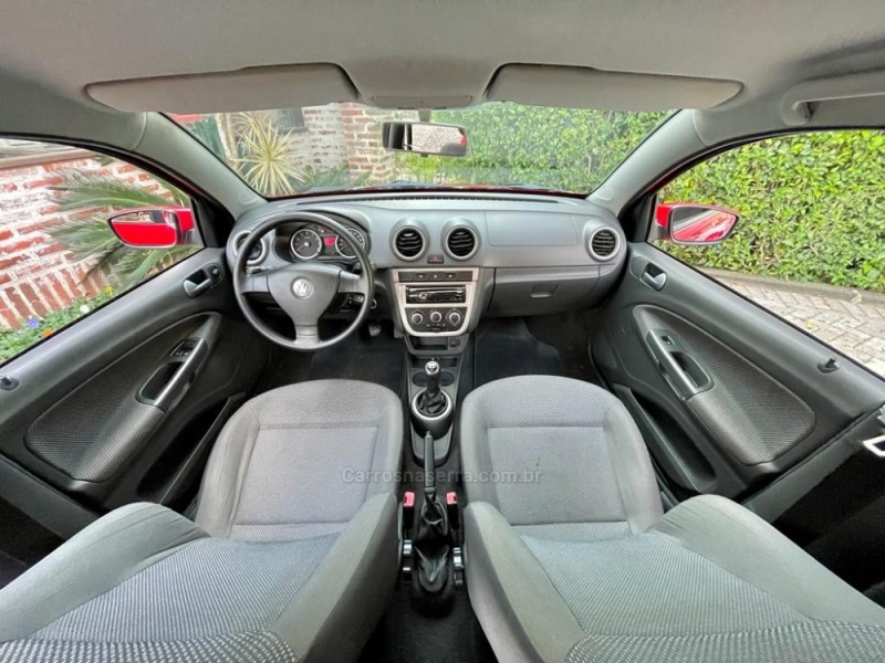 VOYAGE 1.0 MI TRENDLINE 8V FLEX 4P MANUAL - 2012 - ROLANTE