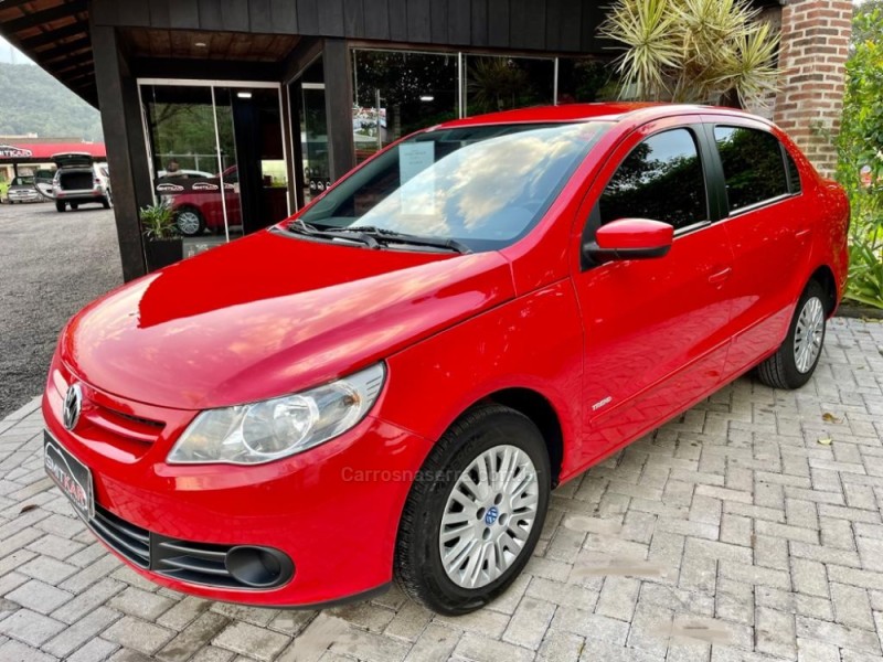 VOYAGE 1.0 MI TRENDLINE 8V FLEX 4P MANUAL