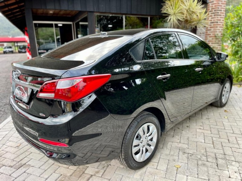 HB20S 1.0 COMFORT PLUS 12V FLEX 4P MANUAL - 2019 - ROLANTE