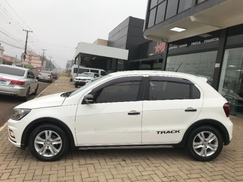 GOL 1.0 MI TRACK 8V FLEX 4P MANUAL - 2017 - TEUTôNIA