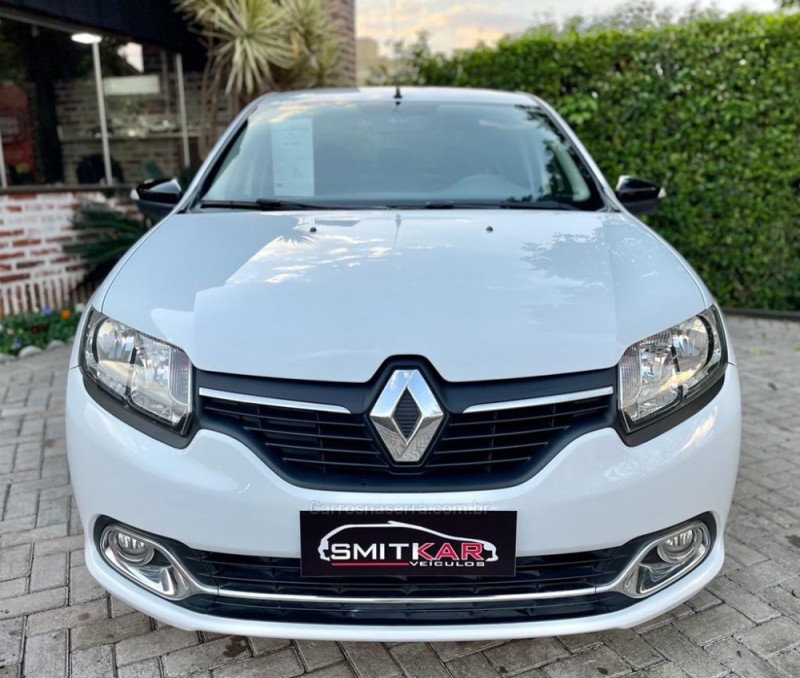LOGAN 1.6 DYNAMIQUE 8V FLEX 4P AUTOMATIZADO - 2015 - ROLANTE