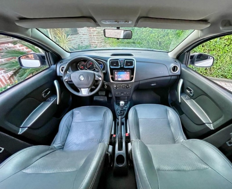 LOGAN 1.6 DYNAMIQUE 8V FLEX 4P AUTOMATIZADO - 2015 - ROLANTE