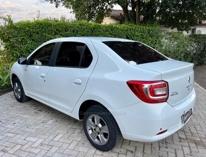 LOGAN 1.6 DYNAMIQUE 8V FLEX 4P AUTOMATIZADO - 2015 - ROLANTE