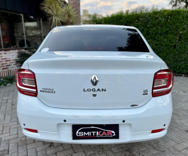 LOGAN 1.6 DYNAMIQUE 8V FLEX 4P AUTOMATIZADO - 2015 - ROLANTE