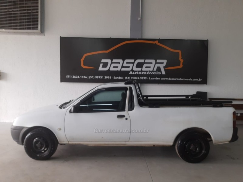 COURIER 1.6 MPI L VAN 8V FLEX 2P MANUAL - 2010 - BOM PRINCíPIO