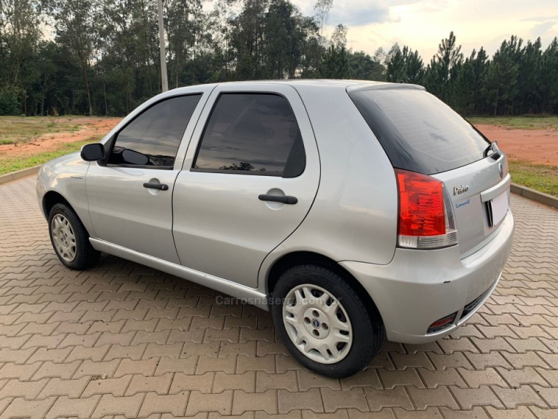 PALIO 1.0 MPI FIRE CELEBRATION 8V FLEX 4P MANUAL - 2007 - PORTãO