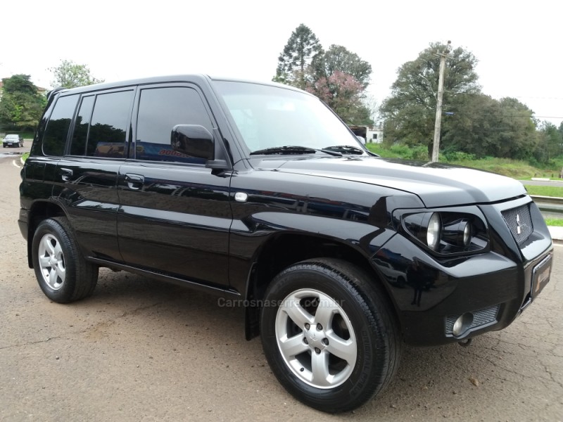 PAJERO TR4 2.0 4X4 16V 131CV GASOLINA 4P MANUAL - 2007 - DOIS IRMãOS