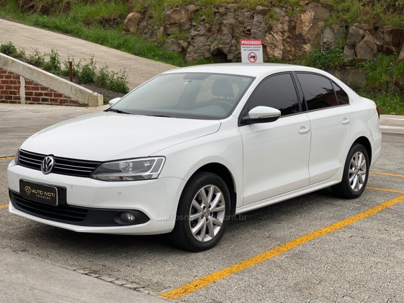 JETTA 2.0 COMFORTLINE FLEX 4P TIPTRONIC - 2014 - IVOTI