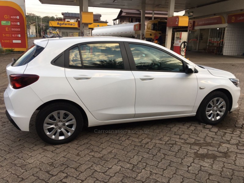 ONIX 1.0  LT 12V FLEX 4P MANUAL - 2020 - PAROBé