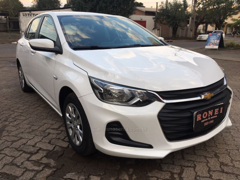 ONIX 1.0  LT 12V FLEX 4P MANUAL - 2020 - PAROBé