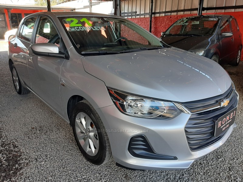 ONIX 1.0  LT 12V FLEX 4P MANUAL - 2021 - PAROBé
