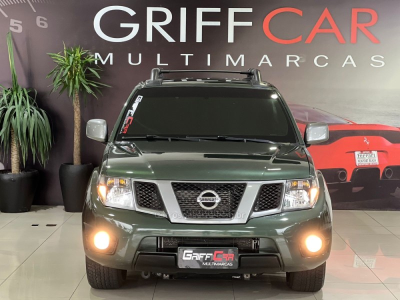 FRONTIER 2.5 SV ATTACK 4X4 CD TURBO ELETRONIC DIESEL 4P MANUAL - 2014 - DOIS IRMãOS