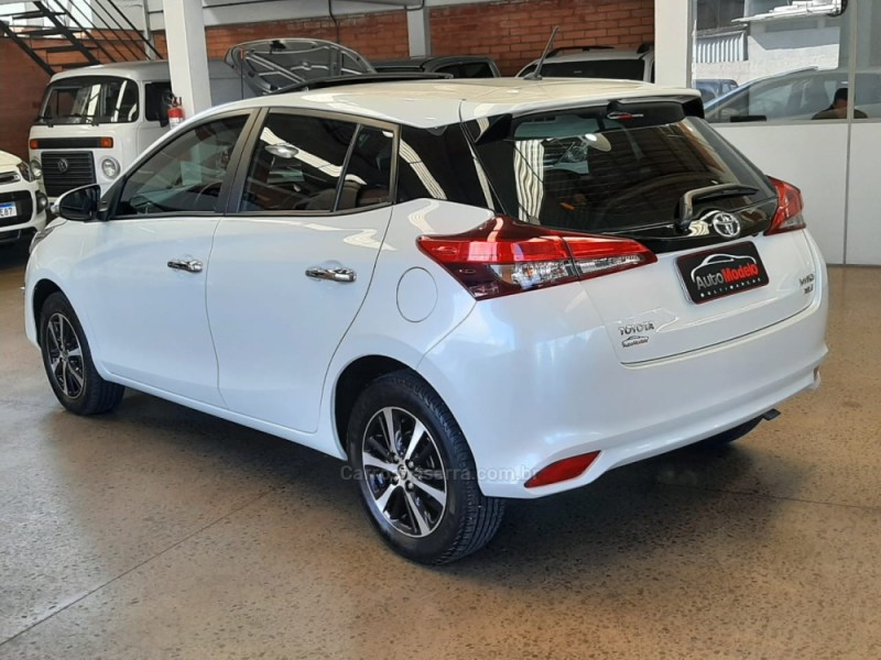 YARIS 1.5 XLS CONNECT 16V FLEX 4P AUTOMÁTICO - 2019 - CAXIAS DO SUL