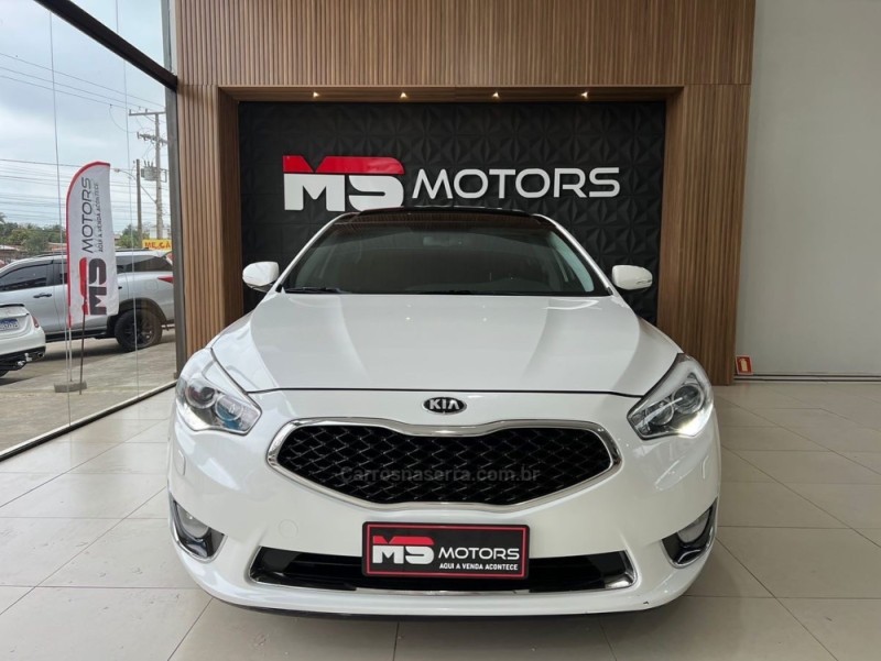CADENZA 3.5 V6 24V GASOLINA 4P AUTOMÁTICO - 2014 - PORTãO