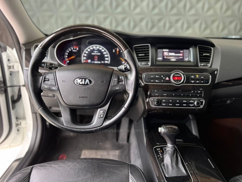 CADENZA 3.5 V6 24V GASOLINA 4P AUTOMÁTICO - 2014 - PORTãO