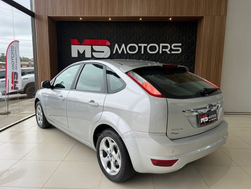 FOCUS 2.0 TITANIUM HATCH 16V FLEX 4P AUTOMÁTICO - 2012 - PORTãO