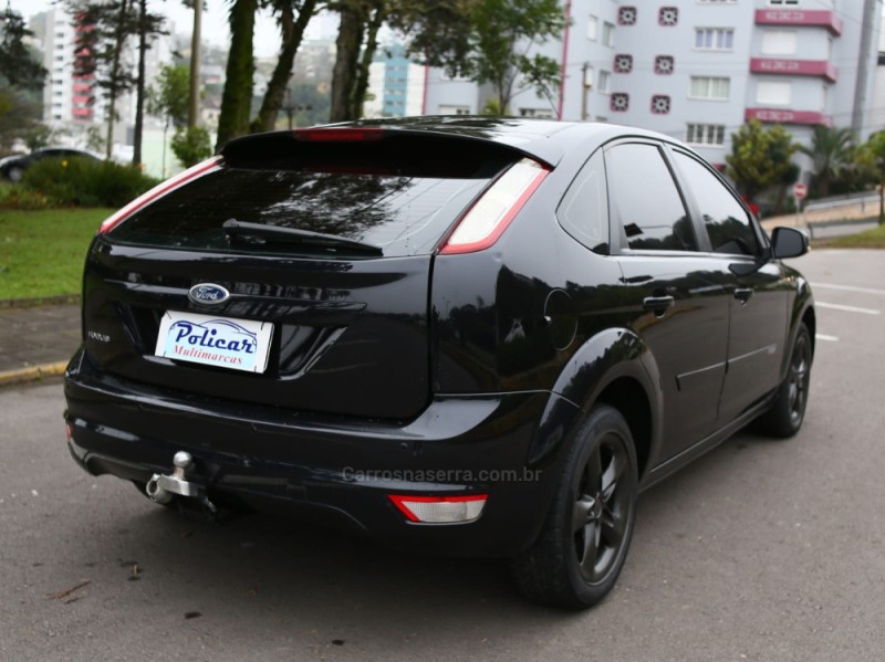 FOCUS 1.6 8V FLEX 4P MANUAL - 2011 - CAXIAS DO SUL