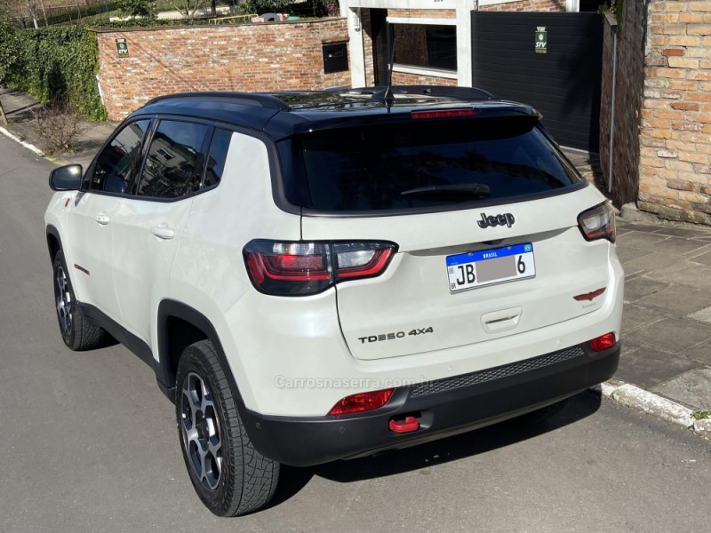 COMPASS 2.0 TRAILHAWK TD350 TURBO DIESEL 4X4 4P AUTOMÁTICO - 2022 - FARROUPILHA