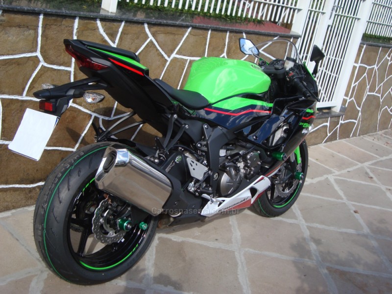 NINJA ZX-6R 600CC  - 2022 - FLORES DA CUNHA