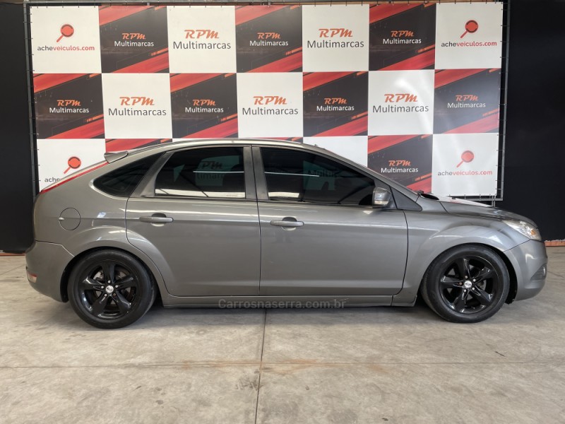 FOCUS 1.6 GL 16V FLEX 4P MANUAL - 2011 - SãO SEBASTIãO DO CAí