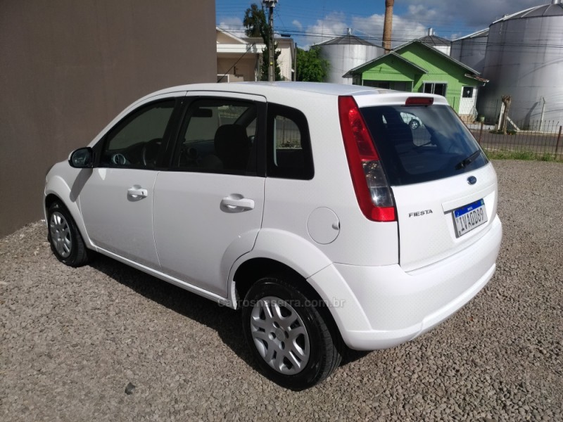 FIESTA 1.6 ROCAM SE 8V FLEX 4P MANUAL - 2014 - FLORES DA CUNHA