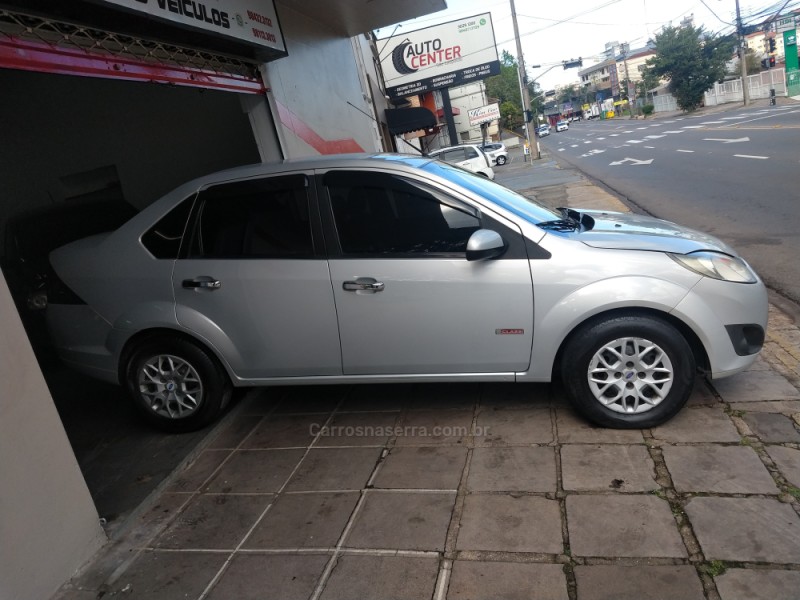 FIESTA 1.6 MPI SEDAN 8V FLEX 4P MANUAL - 2011 - CAXIAS DO SUL