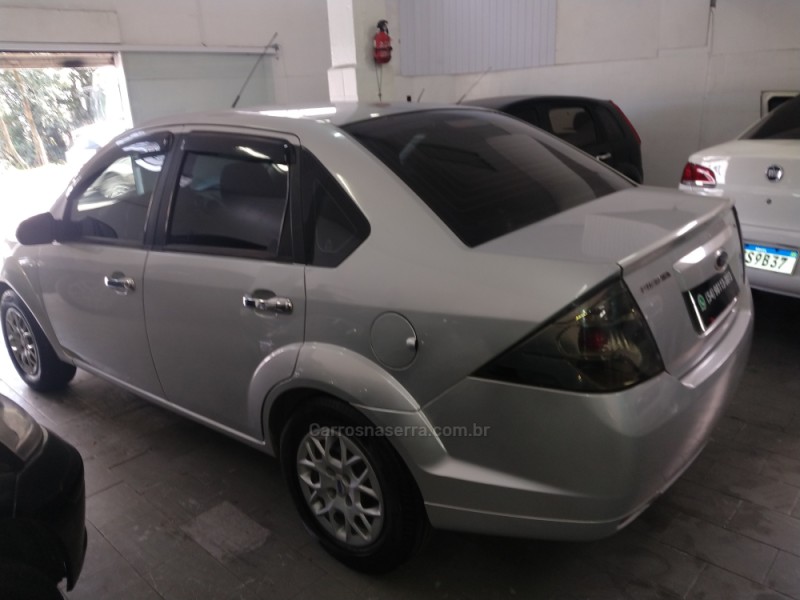 FIESTA 1.6 MPI SEDAN 8V FLEX 4P MANUAL - 2011 - CAXIAS DO SUL