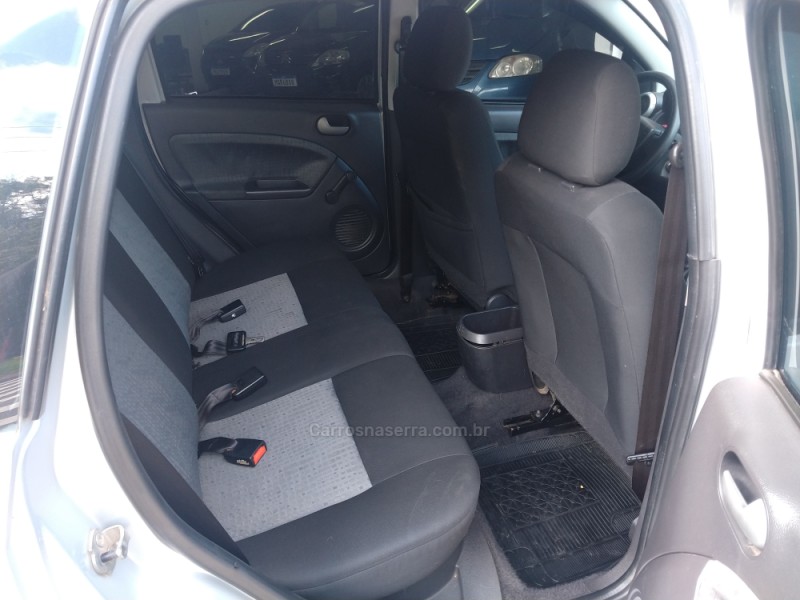 FIESTA 1.6 MPI SEDAN 8V FLEX 4P MANUAL - 2011 - CAXIAS DO SUL