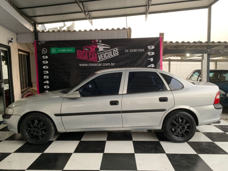 VECTRA 2.2 MPFI GLS 8V GASOLINA 4P MANUAL - 1999 - CAXIAS DO SUL