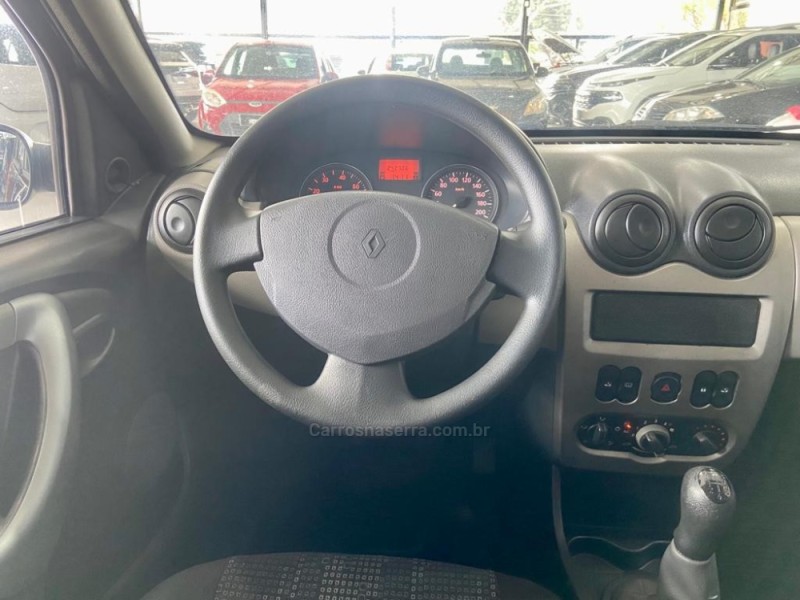 SANDERO 1.6 EXPRESSION 16V FLEX 4P MANUAL - 2009 - GIRUá