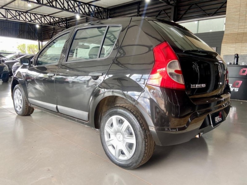 SANDERO 1.6 EXPRESSION 16V FLEX 4P MANUAL - 2009 - GIRUá