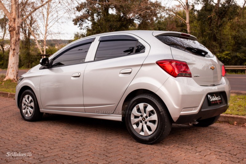 ONIX 1.0  LT 12V FLEX 4P MANUAL - 2019 - DOIS IRMãOS