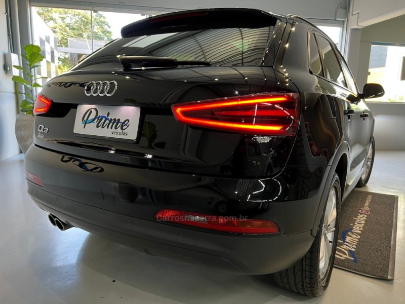 Q3 2.0 TFSI AMBIENTE QUATTRO 4P GASOLINA S TRONIC - 2013 - ESTâNCIA VELHA